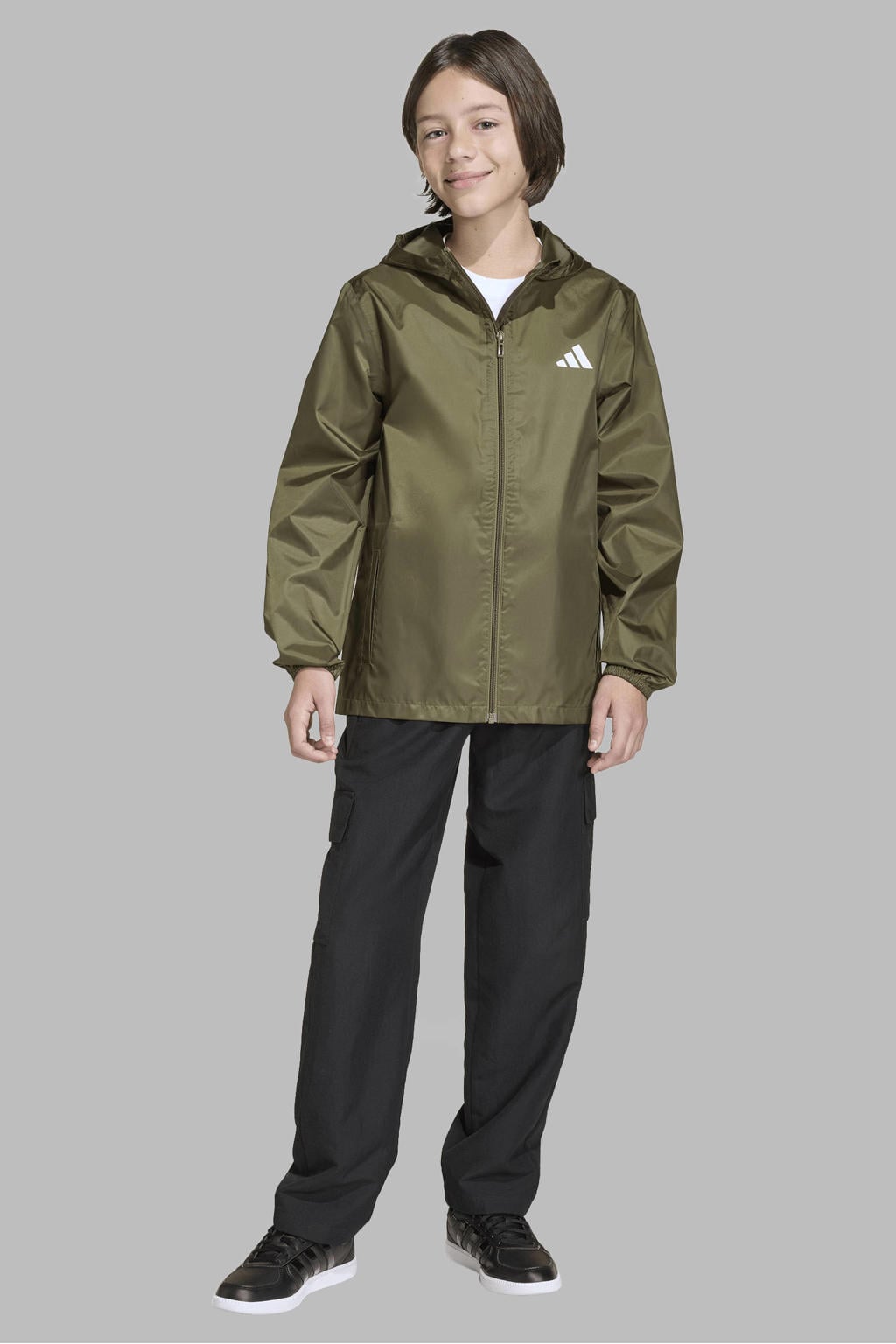 Olijfgroene jongens adidas Sportswear regenjas van polyester met effen, lange mouwen, capuchon en ritssluiting
