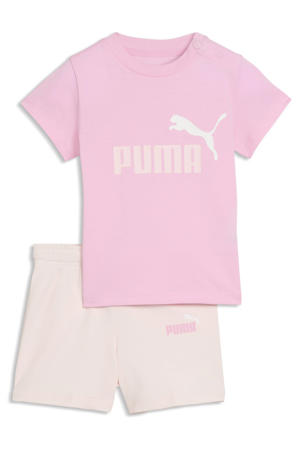 T-shirt + korte broek roze