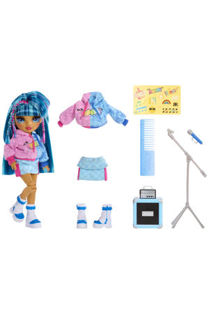 NEW Jr High Fashion Dolls Skyler