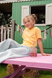 thumbnail: Jubel T-shirt met backprint Lazy Lagoon geel