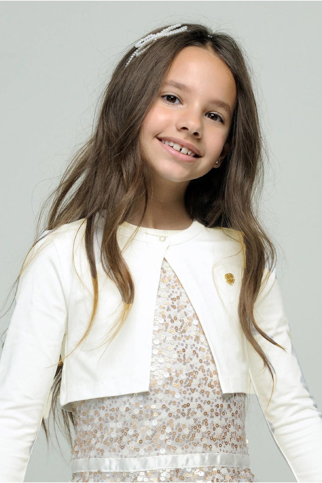 Beige meisjes Le Chic bolero van katoen met lange mouwen, ronde hals en knoopsluiting