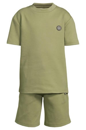 T-shirt + korte broek met textuur olijfgroen