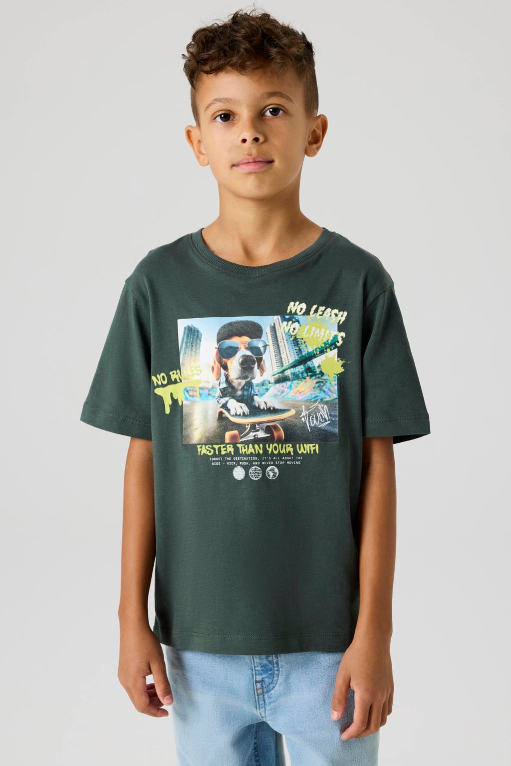 Donkergroene jongens NAME IT KIDS T-shirt van katoen met printopdruk, korte mouwen en ronde hals