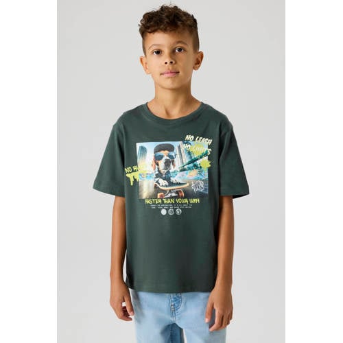 NAME IT KIDS T-shirt donkergroen Jongens Katoen Ronde hals Printopdruk - maat 116 afbeelding