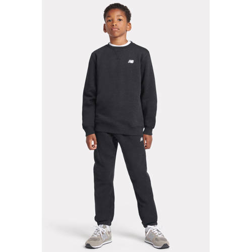 New Balance sweater zwart Jongens/Meisjes Katoen Ronde hals Effen - maat 134-140 afbeelding