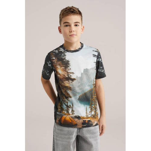 WE Fashion T-shirt groen Jongens Katoen Ronde hals All over print - maat 110/116 afbeelding
