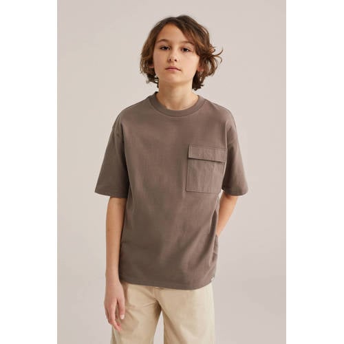 WE Fashion T-shirt bruin Jongens Katoen Ronde hals Effen - maat 134/140 afbeelding