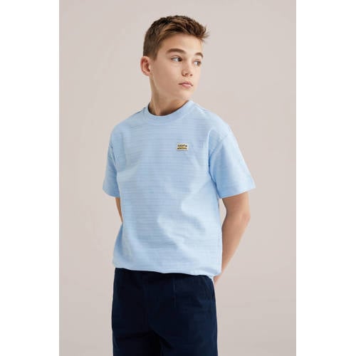 WE Fashion T-shirt lichtblauw Jongens Katoen Ronde hals Effen - maat 122/128 afbeelding