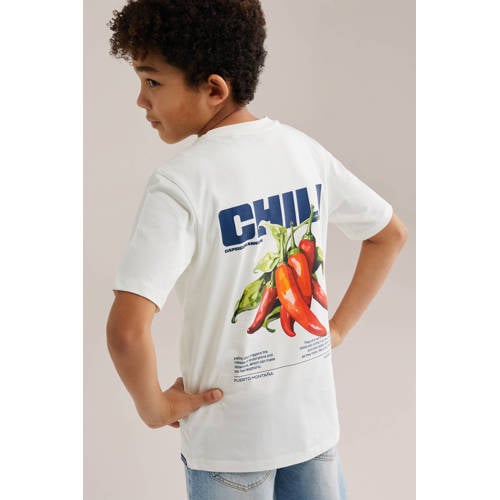 WE Fashion T-shirt met backprint ecru Jongens Katoen Ronde hals Backprint - maat 122/128 afbeelding
