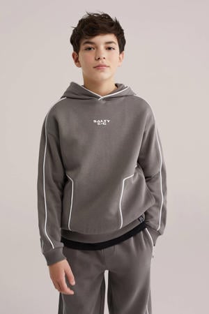sweater bruin
