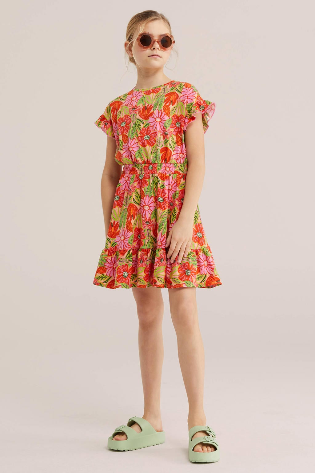 Roze, rood en groene meisjes WE Fashion A-lijn jurk van katoen met korte mouwen en ronde hals