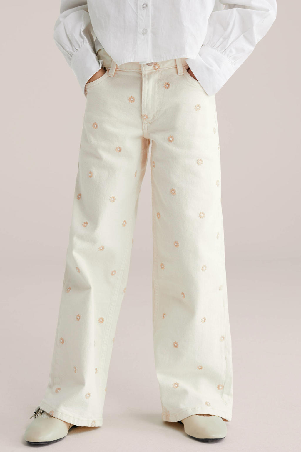 Ecru meisjes WE Fashion Blue Ridge gebloemde wide leg jeans van denim met rits- en knoopsluiting