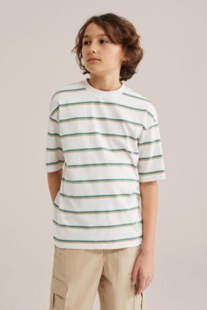 T-shirt wit