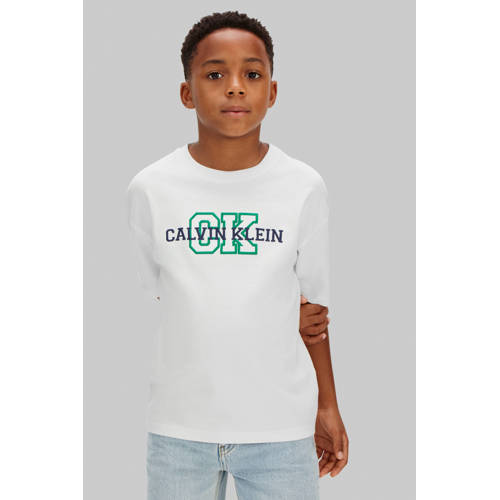 Calvin Klein T-shirt wit Jongens Katoen Ronde hals Logo - maat 176 afbeelding