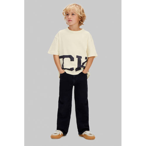 Calvin Klein T-shirt ecru Jongens Katoen Ronde hals Logo - maat 128 afbeelding