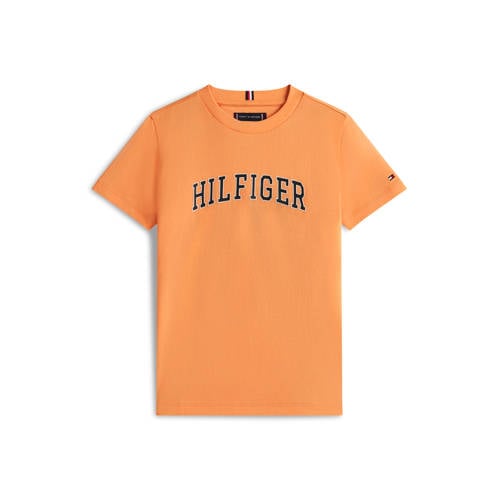 Tommy Hilfiger T-shirt oranje Jongens Katoen Ronde hals Logo - maat 116 afbeelding
