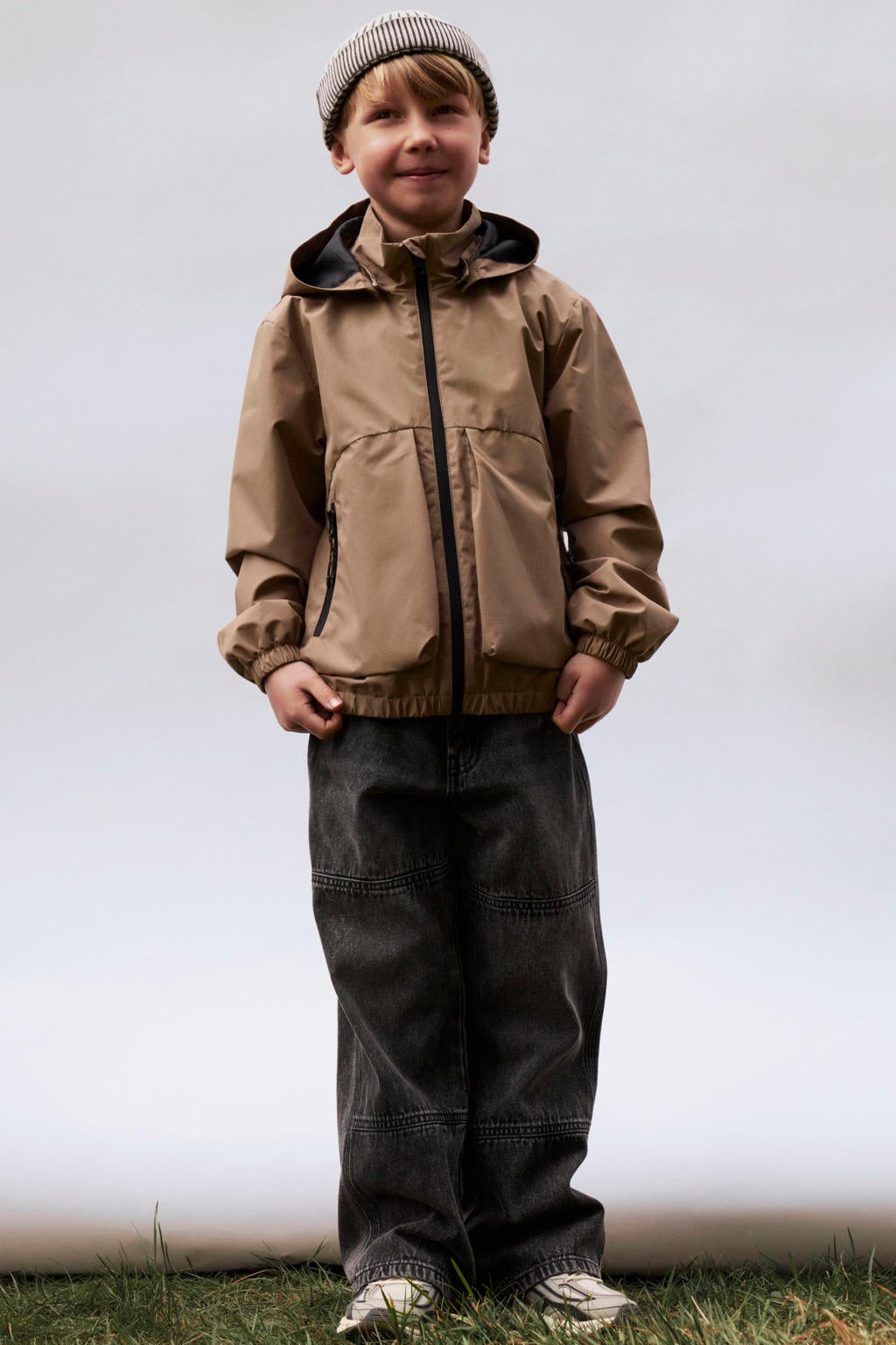Lichtbruine jongens NAME IT KIDS zomerjas van polyester met effen, lange mouwen, capuchon en ritssluiting