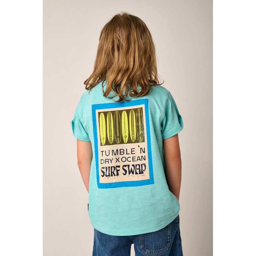 Turquoise jongens Tumble 'n Dry T-shirt met backprint, korte mouwen, ronde hals en borduursels