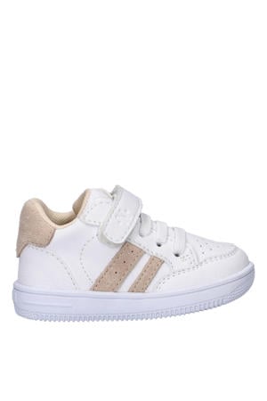sneakers wit