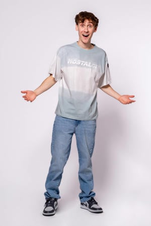 T-shirt met tie-dye print lichtblauw