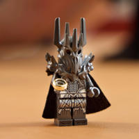 thumbnail: LEGO Icons The Lord of the Rings: De Helm van Sauron Bouwpakket 11373