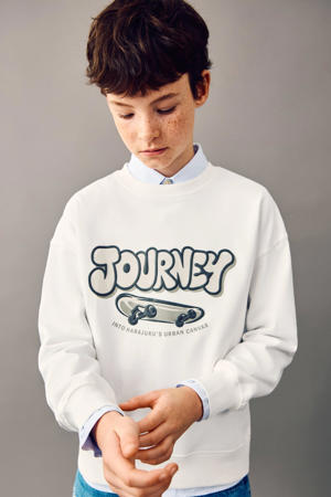 sweater wit