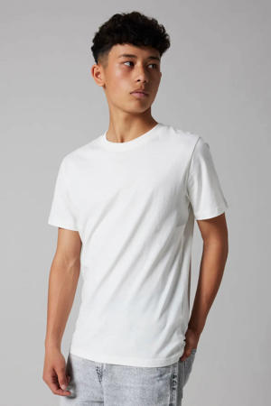 T-shirt wit