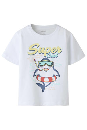 T-shirt wit