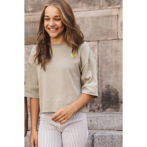 LOOXS 10sixteen T-shirt met backprint olijfgroen Meisjes Stretchkatoen Ronde hals - maat 152 afbeelding