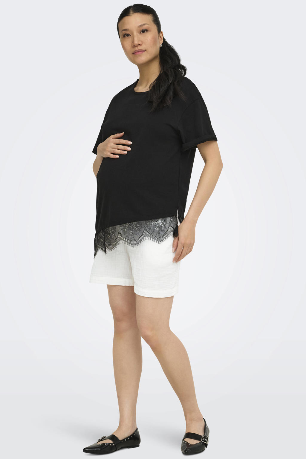 Witte dames ONLY MATERNITY regular waist zwangerschaps casual short van katoen met elastische tailleband en effen