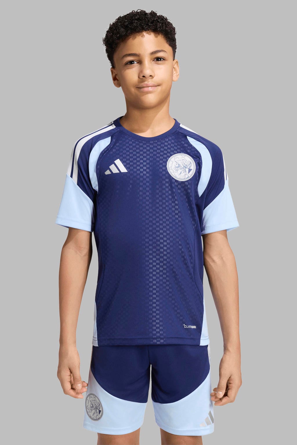 Blauw en lichtblauwe jongens en meisjes adidas Performance Junior Ajax Amsterdam voetbalshirt Training van polyester met korte mouwen en ronde hals