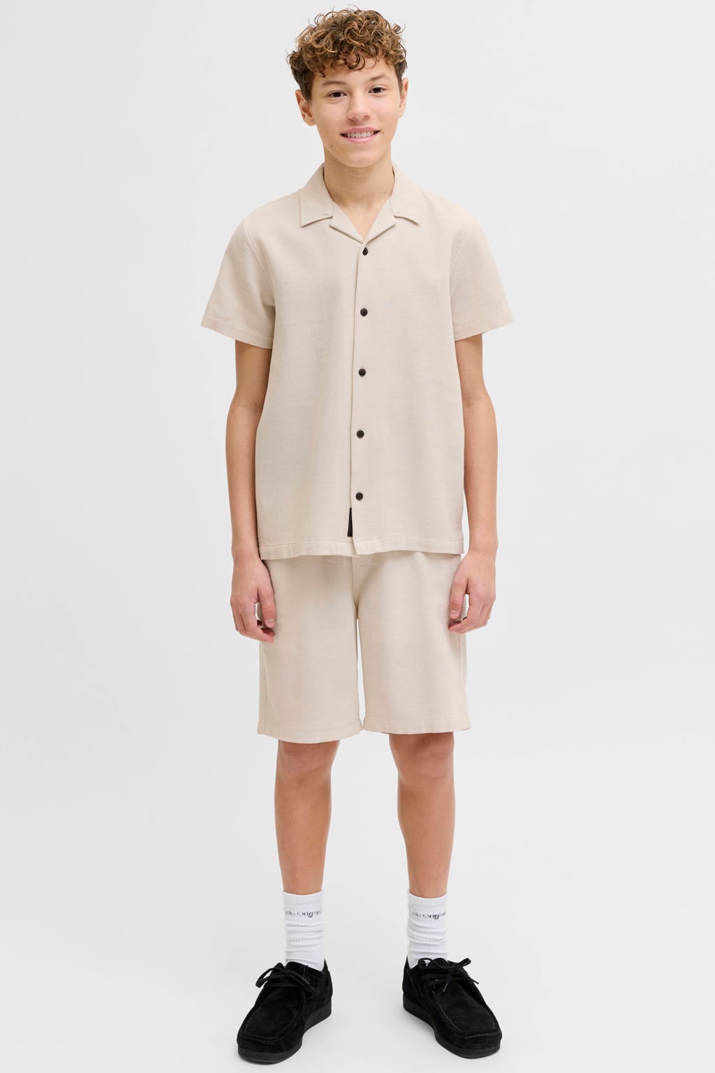 Beige jongens JACK & JONES JUNIOR korte broek overhemd van katoen met effen, korte mouwen, widespread hals, elastische tailleband met koord en textuur