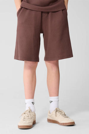 regular waist sweatshort donkerbruin met textuur