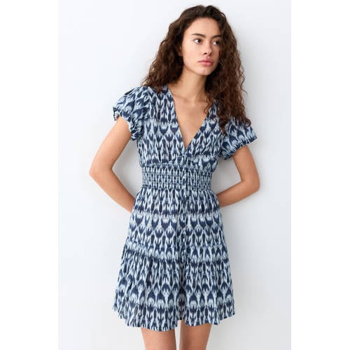 MANGO TEEN korte jurk donkerblauw Meisjes Katoen V-hals All over print - maat 164(S) afbeelding