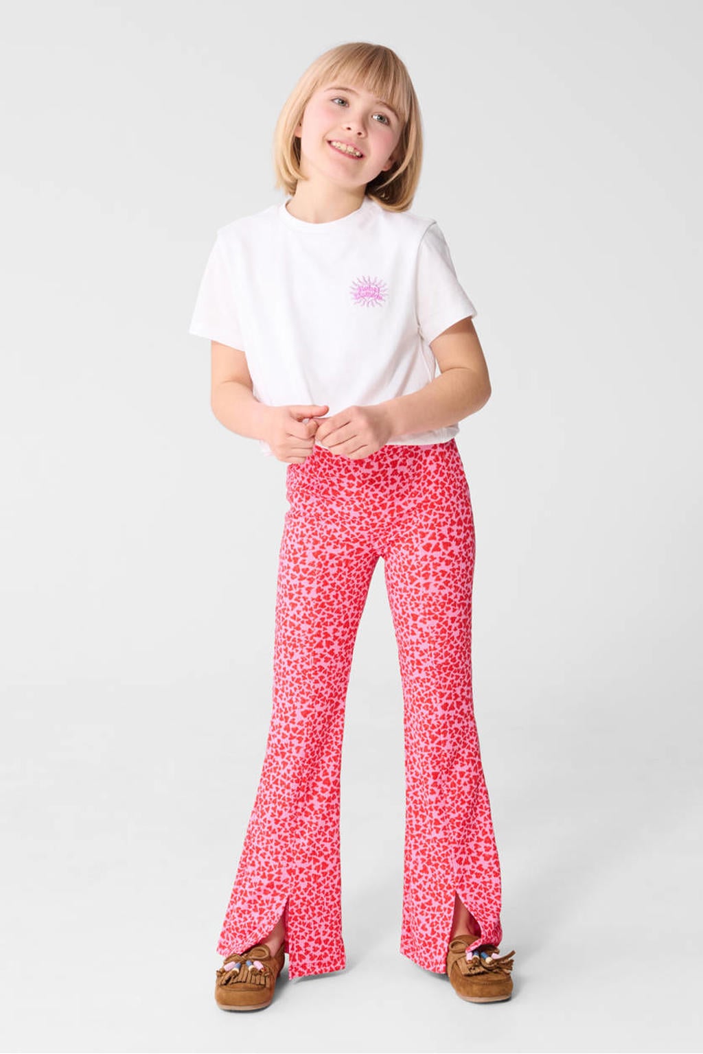 Roze en rode meisjes Shoeby high waist flared broek van polyester met elastische tailleband en hartjesprint