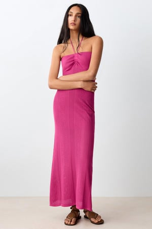 halter maxijurk met open breisel - roze