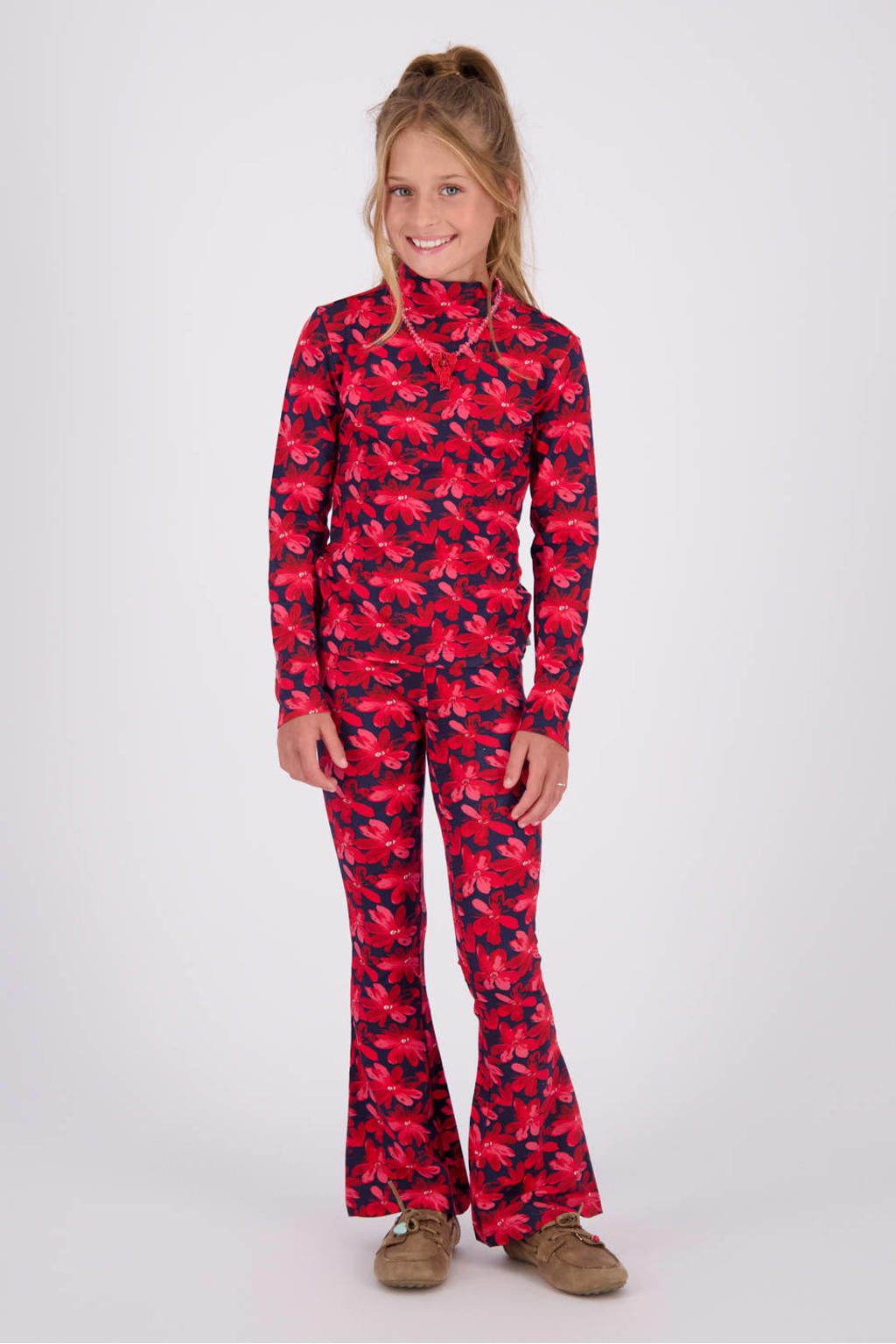 Rode meisjes Vingino longsleeve van viscose met bloemenprint, lange mouwen en opstaande kraag