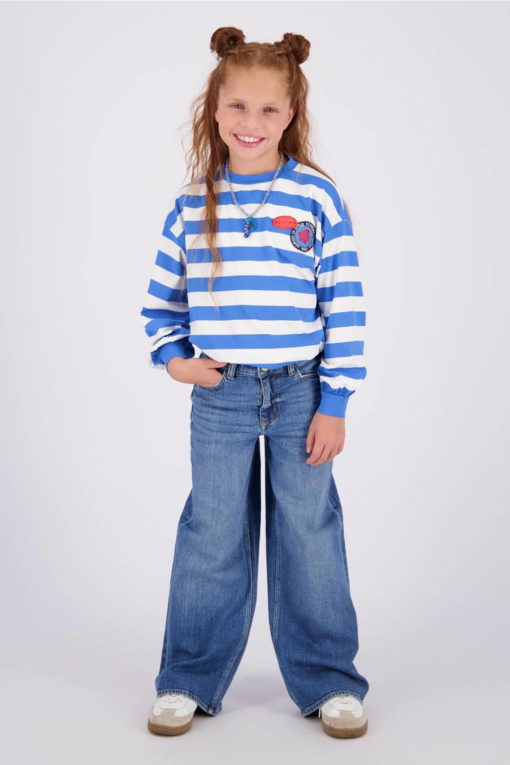 Medium blue denim meisjes Vingino Cita high waist wide leg jeans van denim met rits- en knoopsluiting en effen