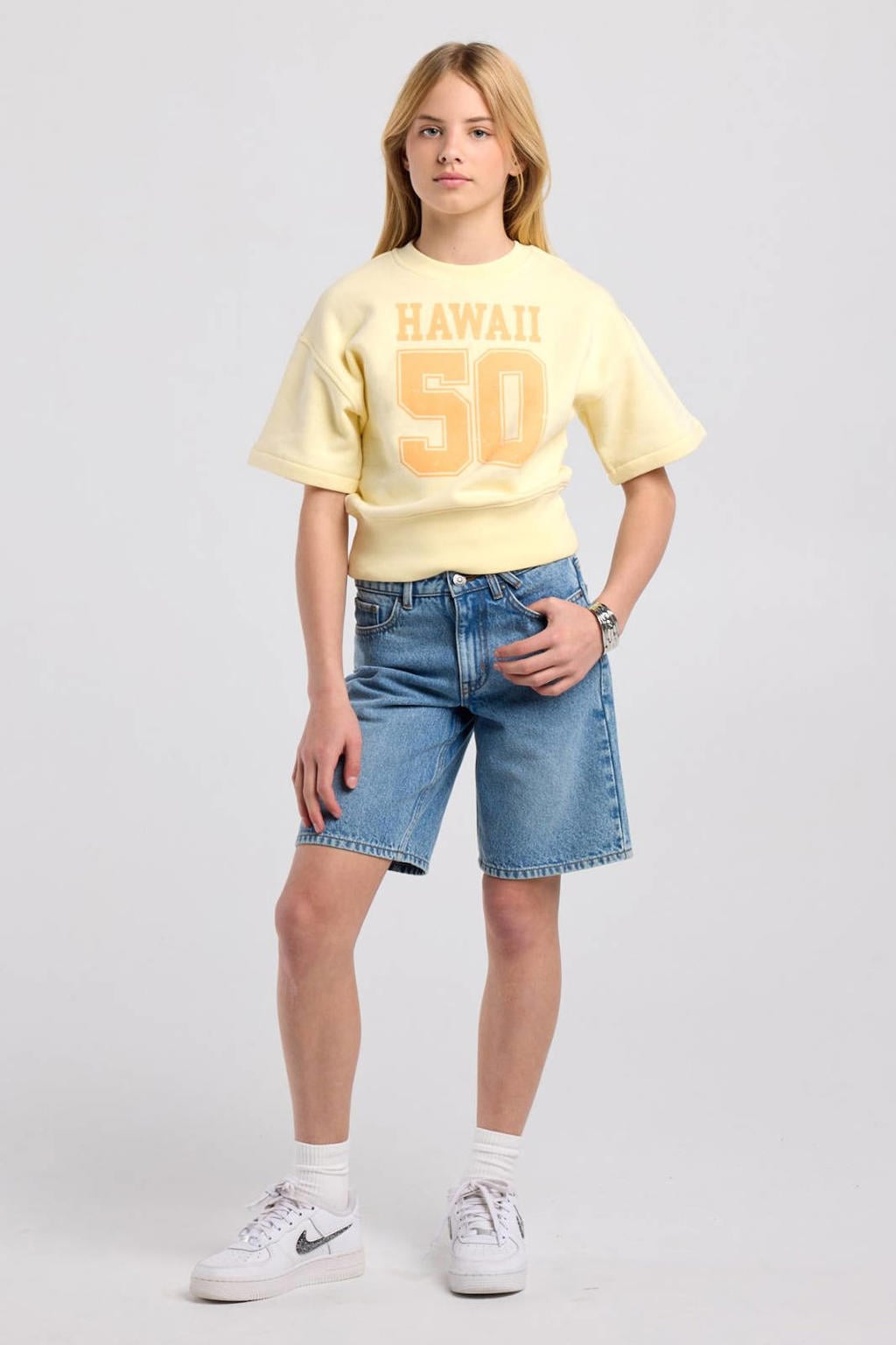 Lichtgele meisjes America Today T-shirt en tekst met printopdruk, korte mouwen en ronde hals