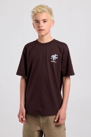 rechtvallend T-shirt met backprint - bruin