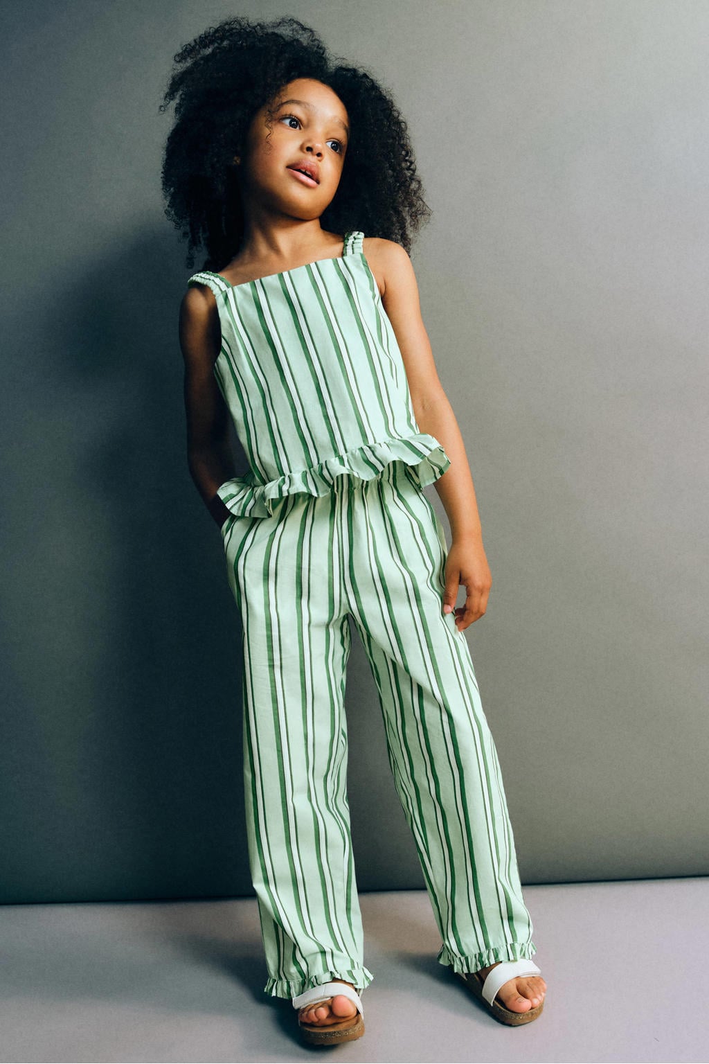Lichtgroen, groen en witte meisjes Mango Kids gestreepte broek van katoen met elastische tailleband