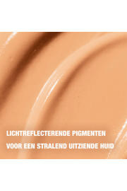 thumbnail: Maybelline New York Dream Radiant Liquid Foundation - 21 Nude Beige