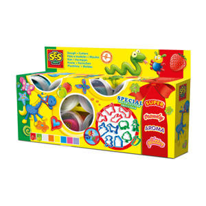 Klei mania 8 x 90 g met vormpjes